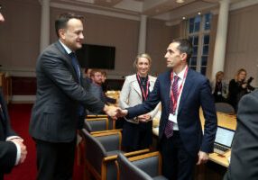 Repro Free: Monday 11th November 2019; As part of our national celebration of Science Week, Leo Varadkar TD, in collaboration with Science Foundation Ireland (SFI), hosted a meeting  of scientists and experts all researching areas that are central to addressing the challenges we face related to climate change. The meeting focused on the areas where there are opportunities for research to address some of those challenges. Commenting on the meeting, An Taoiseach Leo Varadkar, said Our response to climate change must be underpinned by science and research. Indeed, science and technology will help us to unlock and identify new ways of reducing emissions and adapting to our changing climate. Todays meeting with Science Foundation Ireland (SFI), in Science Week, is a valuable opportunity for me to hear directly from some of the experts who are exploring high tech solutions to make our economy and our society more sustainable. The Government is providing an extra 2 million to SFI for 2020 for its cutting edge research programme because we want to ensure Ireland is at the forefront of adapting to a more climate resilient future. The meeting was attended by: Professor Mark Ferguson Director General Science Foundation Ireland and Chief Scientific Adviser to the Government of Ireland,
Dr Lisa Ryan, School of Economics, University College Dublin, Dr Conor Murphy, Senior Lecturer, Department of Geography, Maynooth University, Prof Brian Ó Gallachóir, Professor of Energy Engineering in University College Corks School of Engineering and Vice-Director of UCCs Environmental Research Institute, Director of SFI Research Centre for Marine and Renewable Energy Ireland (MaREI), Prof Anna Davies, Professor of Geography, Environment and Society, Trinity College Dublin, Dr Barry ODwyer, SFI Research Centre for Marine and Renewable Energy Ireland (MaREI)Dr Kevin OConnor, Director Beacon, SFI Bioeconomy Research Centre, UCD, Dr Dara Stanley, School of Agriculture and
